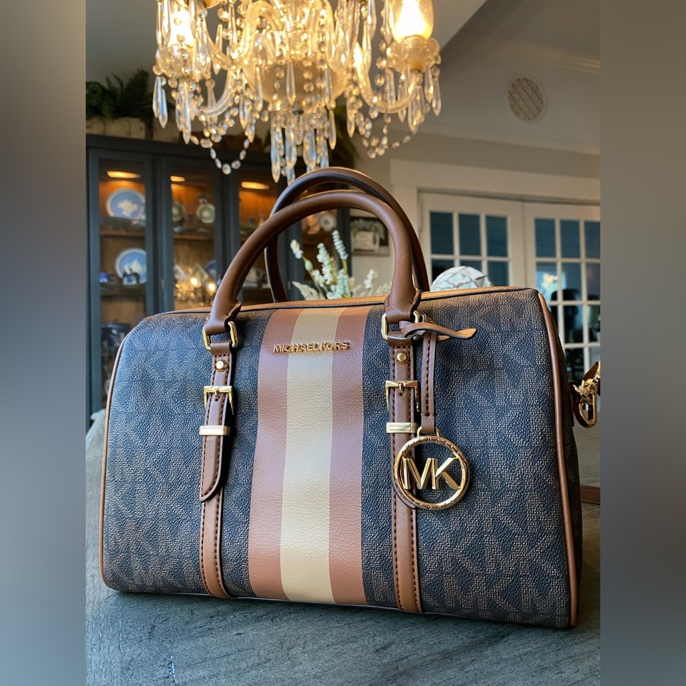 Michael Kors Bedford Legacy Medium Duffle Satchel Luggage in Brown